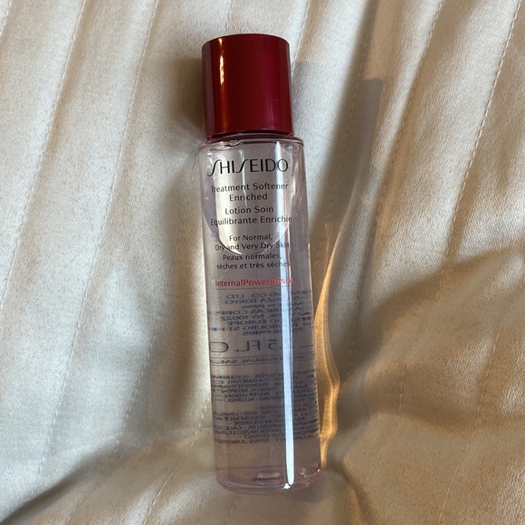 Shiseido Treatment Softener Enriched - Picture 2 of 2